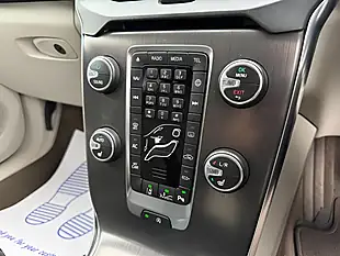 Used 2015 Volvo V40 Inscription Multicolour - Interior and Exterior details 16