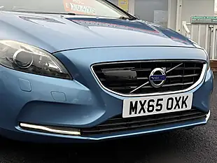 Used 2015 Volvo V40 Inscription Multicolour - Interior and Exterior details 9