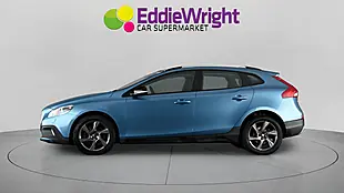 Used 2015 Volvo V40 Lux Blue - Interior and Exterior details 4