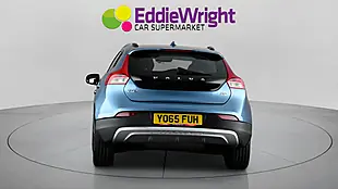 Used 2015 Volvo V40 Lux Blue - Interior and Exterior details 6