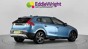 Used 2015 Volvo V40 Lux Blue - Interior and Exterior details 7