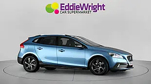 Used 2015 Volvo V40 Lux Blue - Interior and Exterior details 9
