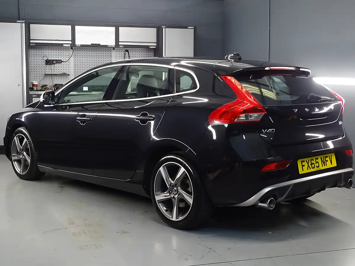 Used 2015 Volvo V40 R-Design Black - Interior and Exterior details 10
