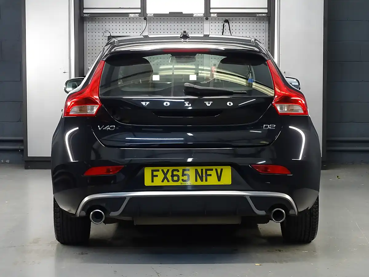 Used 2015 Volvo V40 R-Design Black - Interior and Exterior details 11