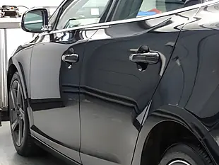Used 2015 Volvo V40 R-Design Black - Interior and Exterior details 12