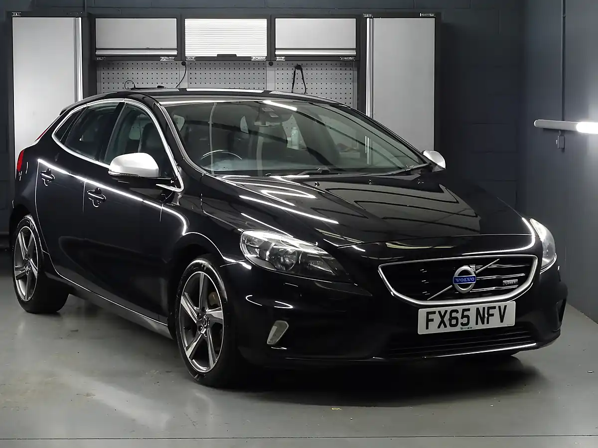 Used 2015 Volvo V40 R-Design Black - Interior and Exterior details 2