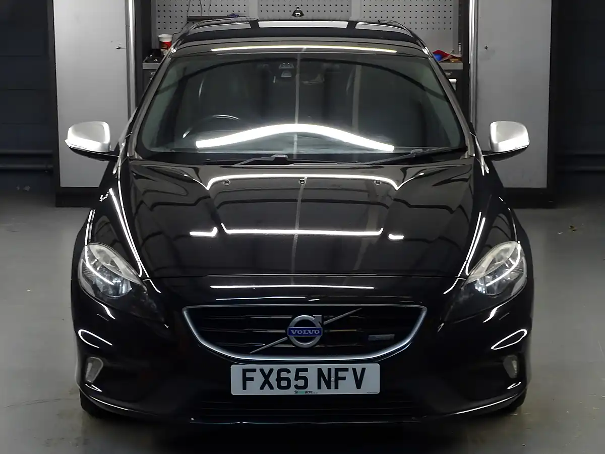Used 2015 Volvo V40 R-Design Black - Interior and Exterior details 8