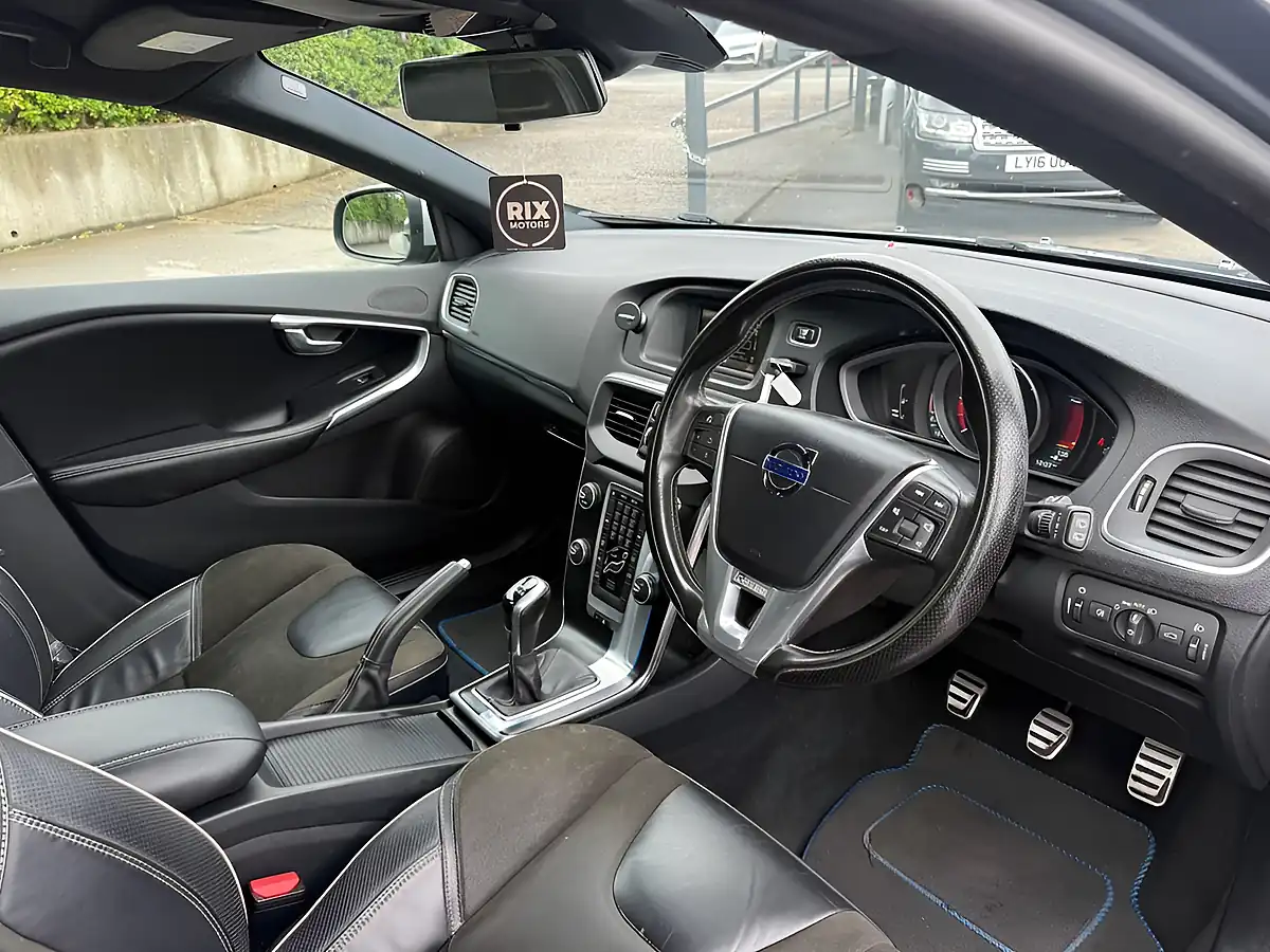 Used 2015 Volvo V40 R-Design Grey - Interior and Exterior details 12