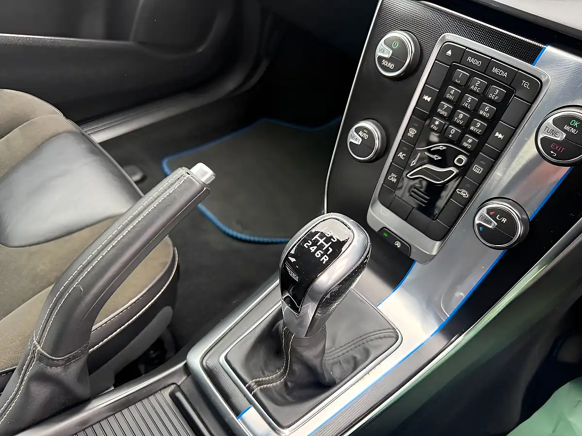 Used 2015 Volvo V40 R-Design Grey - Interior and Exterior details 16