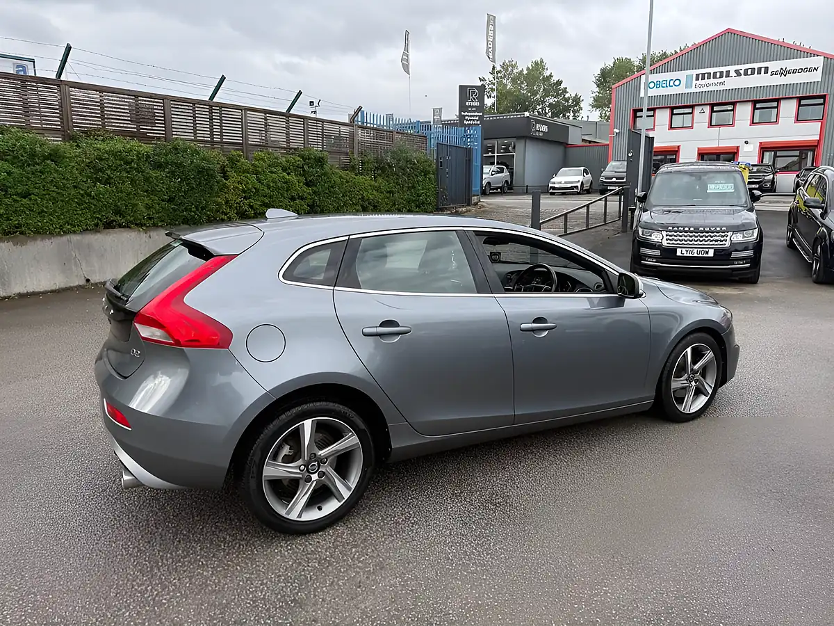 Used 2015 Volvo V40 R-Design Grey - Interior and Exterior details 9