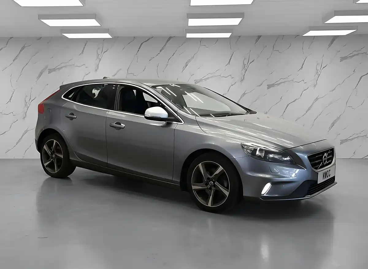 Used 2015 Volvo V40 R-Design Grey - Interior and Exterior details 2