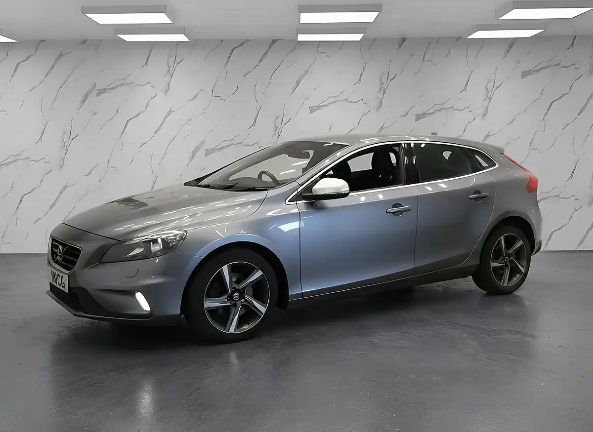 Used 2015 Volvo V40 R-Design Grey - Interior and Exterior details 4