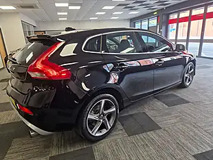 Used 2015 Volvo V40 R-Design Lux Nav Black/Black - Interior and Exterior details 3