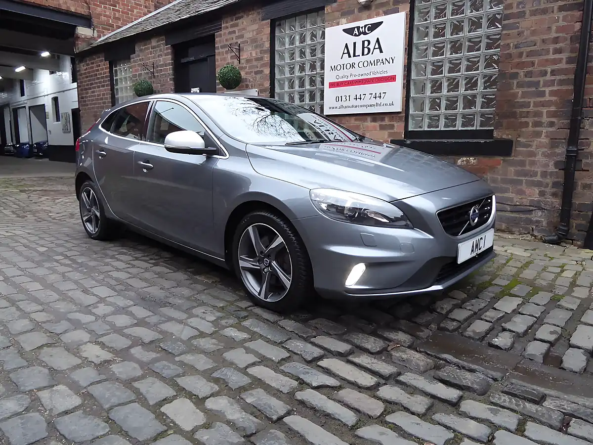Used 2015 Volvo V40 R-Design Lux Nav Grey - Front View