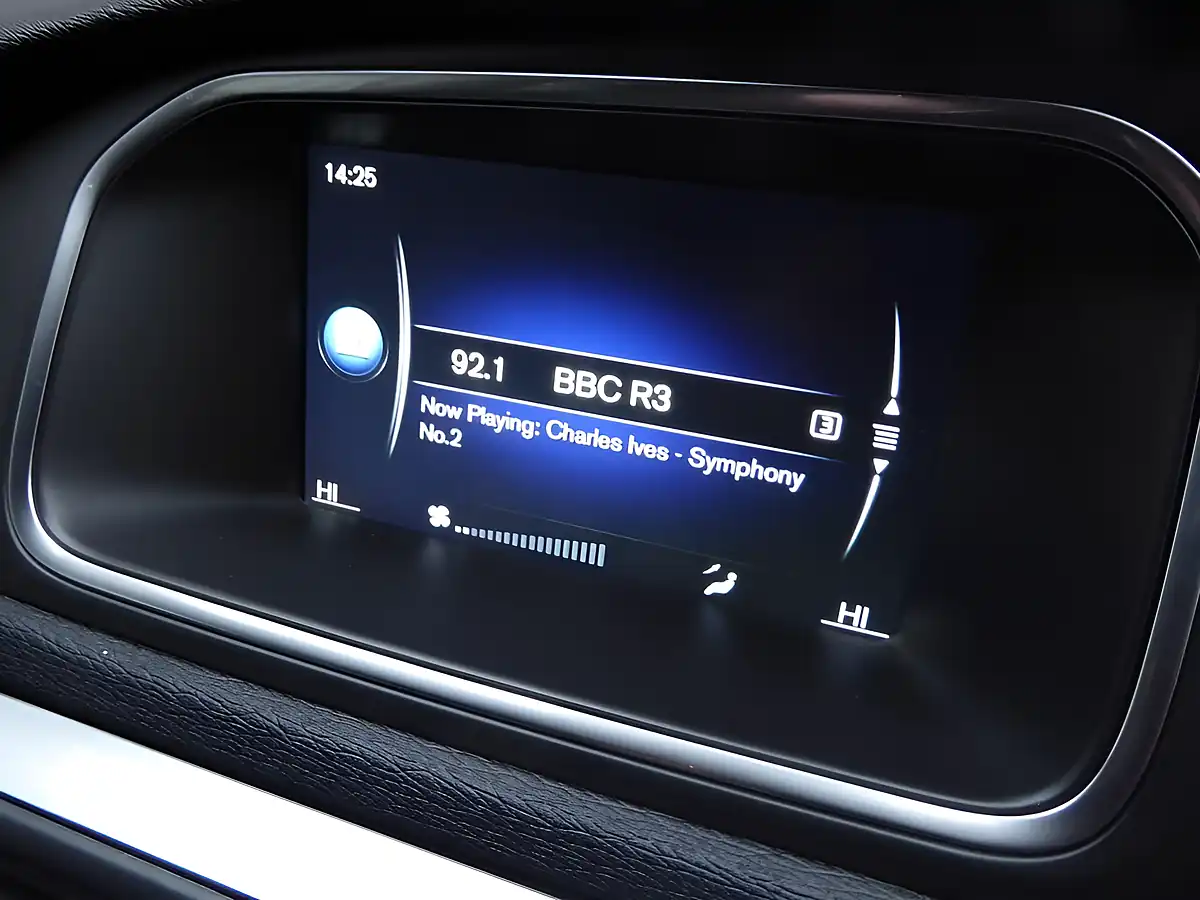 Used 2015 Volvo V40 R-Design Lux Nav Grey - Interior and Exterior details 17