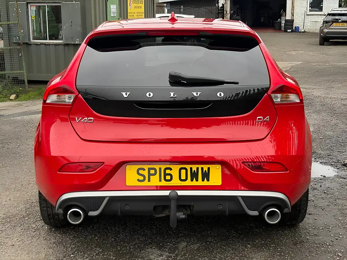 Used 2015 Volvo V40 R-Design Lux Nav Red - Interior and Exterior details 9