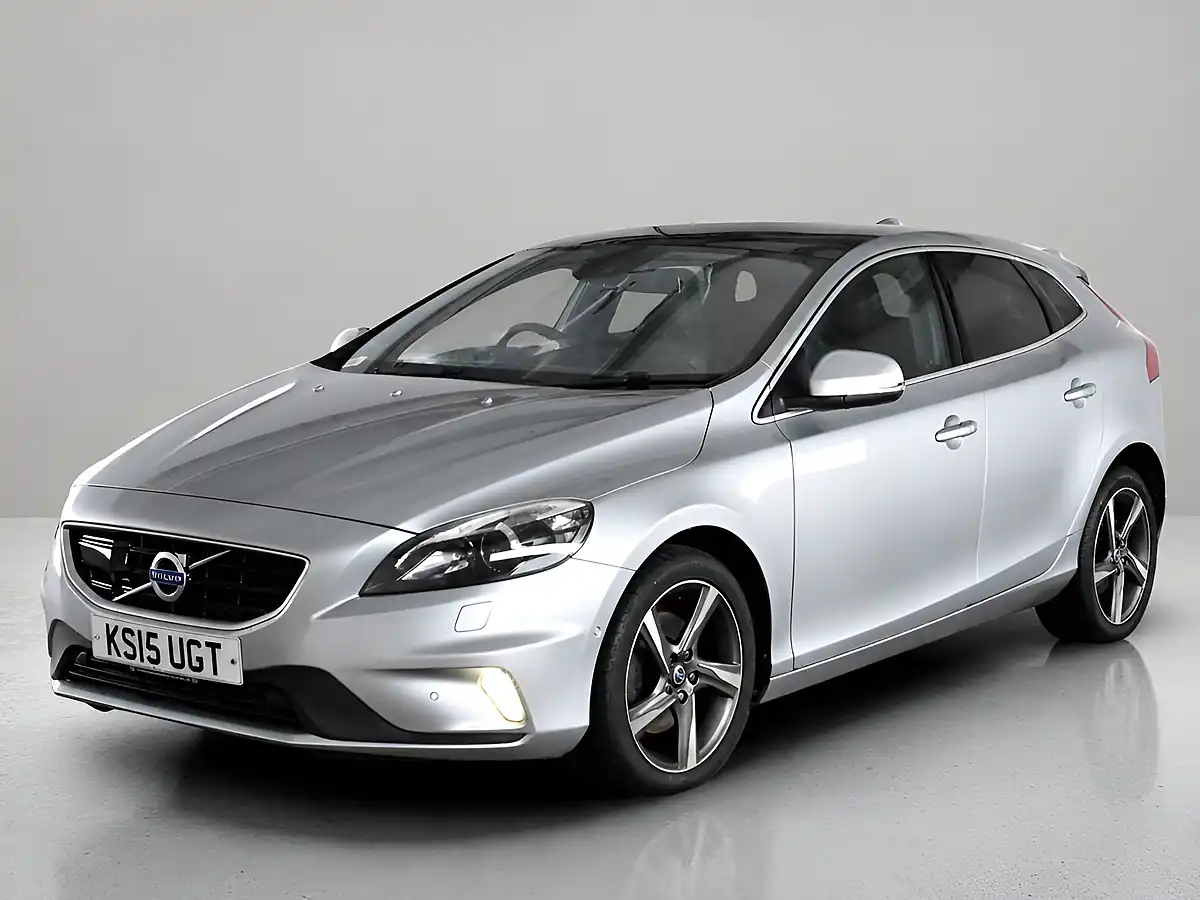 Used 2015 Volvo V40 R-Design Lux Silver - Interior and Exterior details 3
