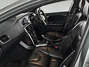 Used 2015 Volvo V40 R-Design Lux Silver - Interior and Exterior details 6