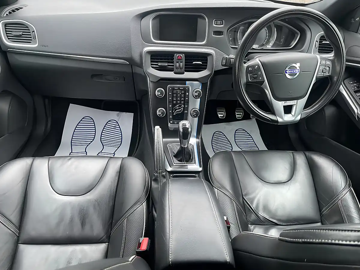 Used 2015 Volvo V40 R-Design Nav Grey - Interior and Exterior details 11