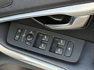 Used 2015 Volvo V40 R-Design Nav Ice White - Interior and Exterior details 20