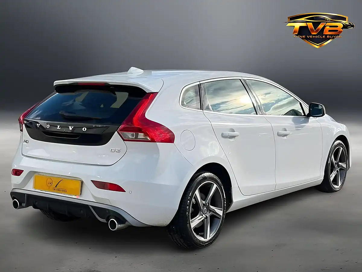 Used 2015 Volvo V40 R-Design Nav Ice White - Interior and Exterior details 4