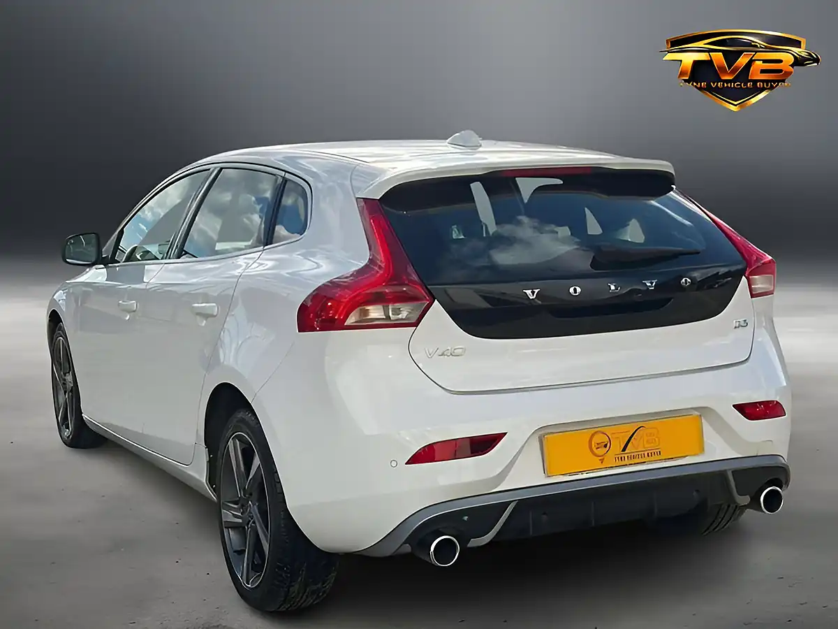 Used 2015 Volvo V40 R-Design Nav Ice White - Interior and Exterior details 5