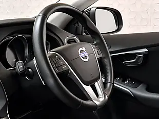 Used 2015 Volvo V40 R-Design Nav Onyx Black - Interior and Exterior details 13