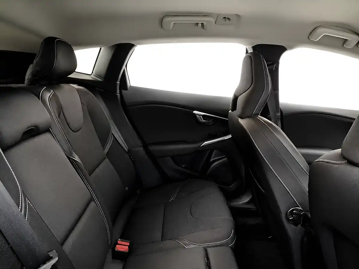 Used 2015 Volvo V40 R-Design Nav Onyx Black - Interior and Exterior details 14