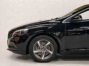 Used 2015 Volvo V40 R-Design Nav Onyx Black - Interior and Exterior details 4