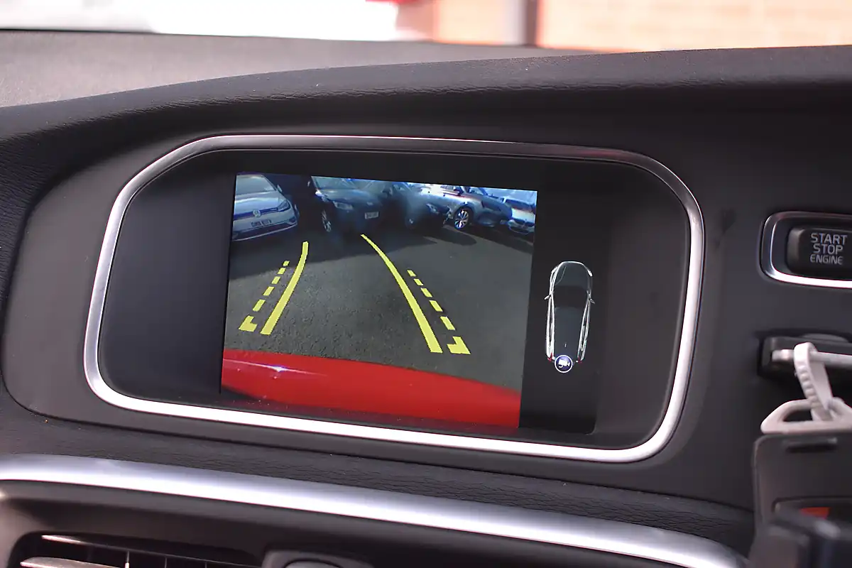 Used 2015 Volvo V40 R-Design Nav Passion Red - Interior and Exterior details 10