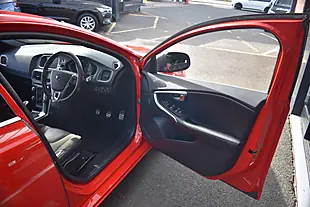Used 2015 Volvo V40 R-Design Nav Passion Red - Interior and Exterior details 16