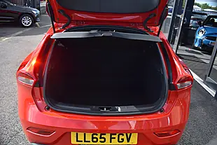Used 2015 Volvo V40 R-Design Nav Passion Red - Interior and Exterior details 18