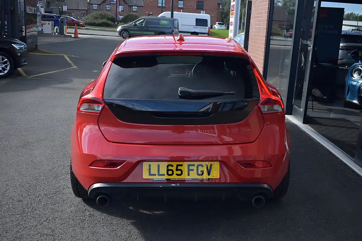 Used 2015 Volvo V40 R-Design Nav Passion Red - Interior and Exterior details 5