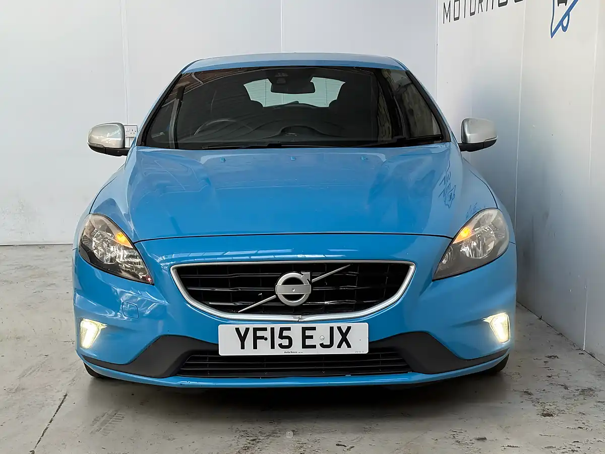 Used 2015 Volvo V40 R-Design Rebel Blue - Interior and Exterior details 2