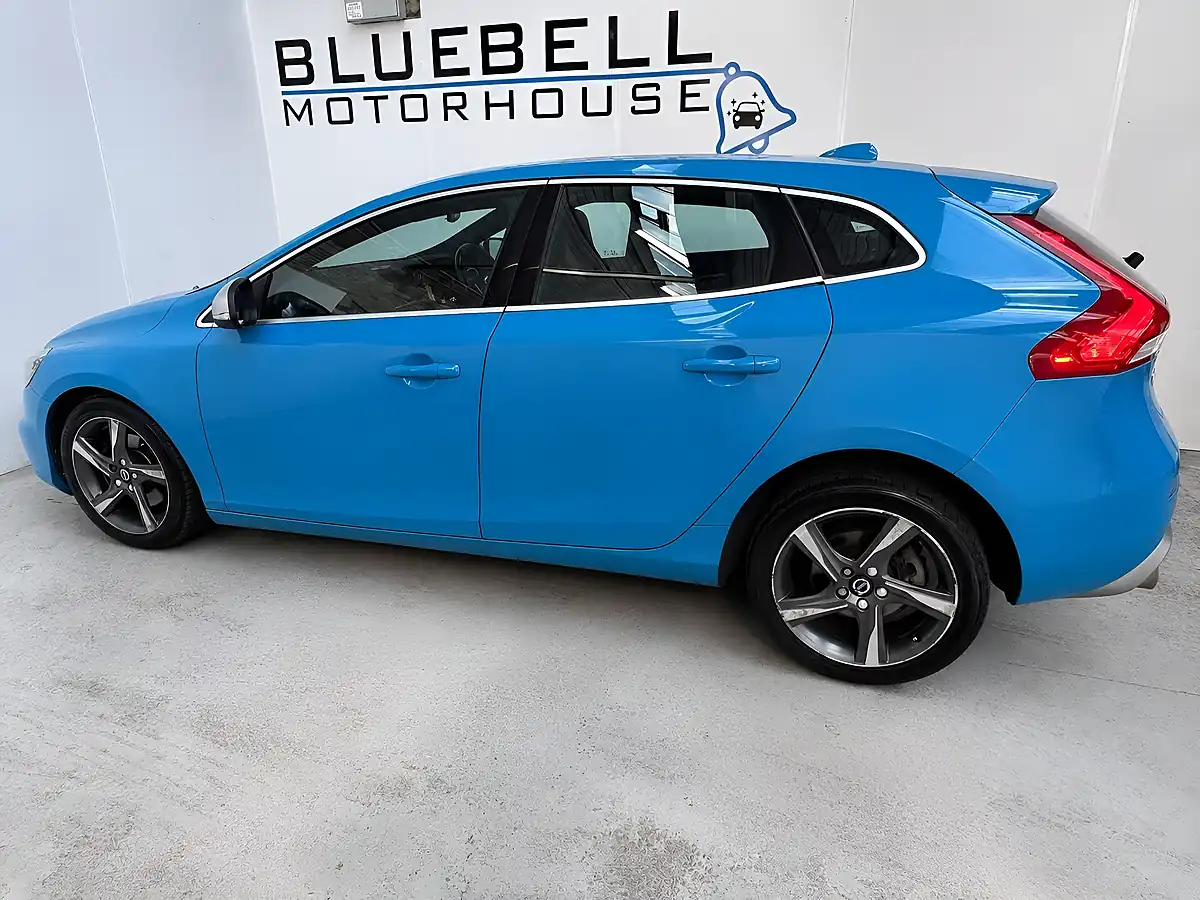 Used 2015 Volvo V40 R-Design Rebel Blue - Interior and Exterior details 7