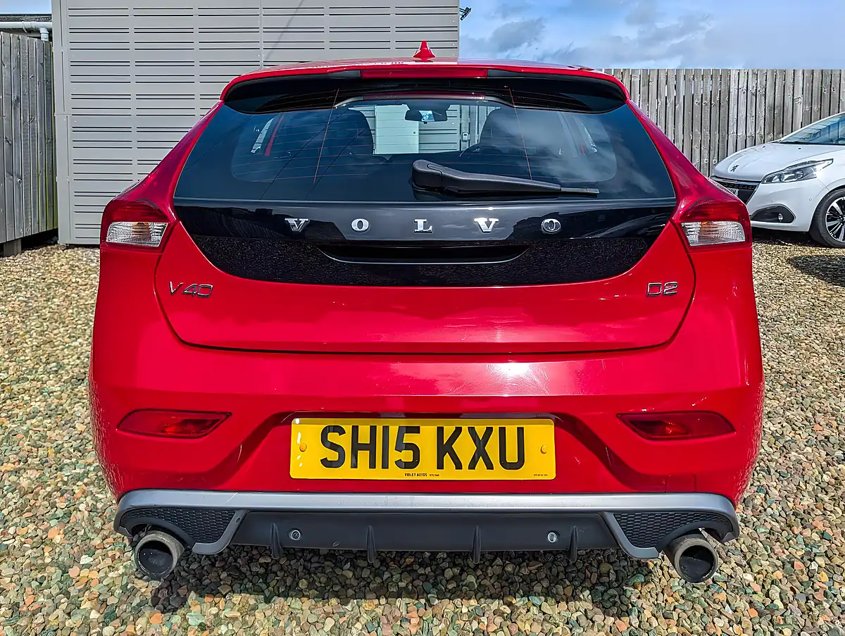Used 2015 Volvo V40 R-Design Red - Interior and Exterior details 13