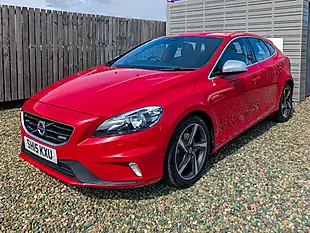Used 2015 Volvo V40 R-Design Red - Interior and Exterior details 8