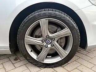 Used 2015 Volvo V40 R-Design Silver - Interior and Exterior details 10