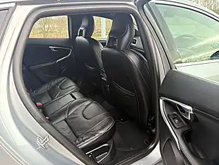 Used 2015 Volvo V40 R-Design Silver - Interior and Exterior details 19