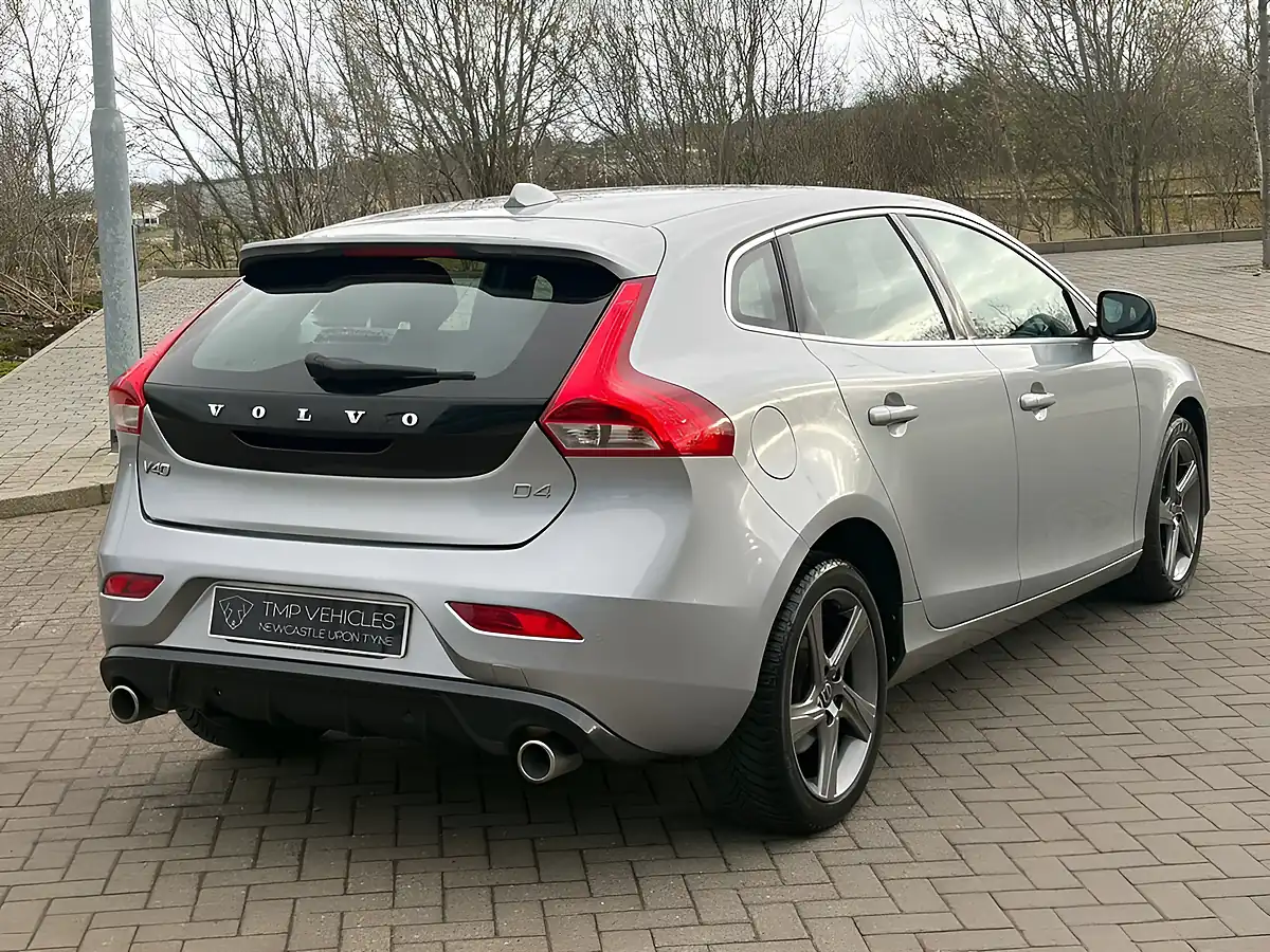 Used 2015 Volvo V40 R-Design Silver - Interior and Exterior details 8