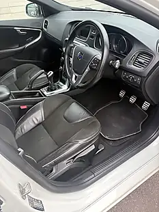 Used 2015 Volvo V40 R-Design White - Interior and Exterior details 9