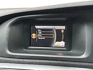Used 2015 Volvo V40 R-Design White - Interior and Exterior details 12