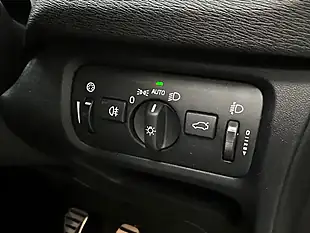 Used 2015 Volvo V40 R-Design White - Interior and Exterior details 17