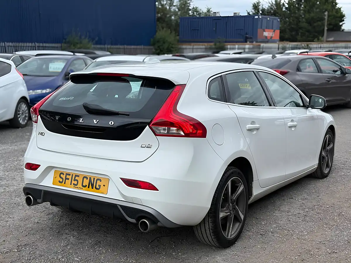 Used 2015 Volvo V40 R-Design White - Interior and Exterior details 8
