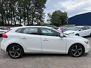 Used 2015 Volvo V40 R-Design White - Interior and Exterior details 9