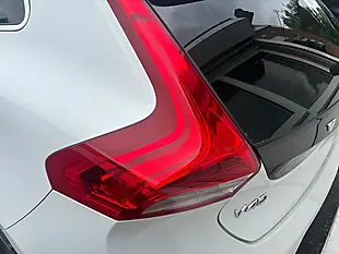 Used 2015 Volvo V40 R-Design White - Interior and Exterior details 18