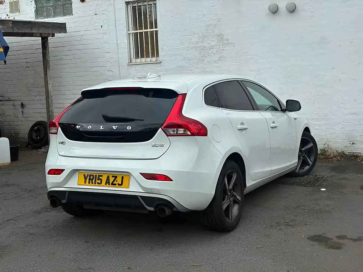 Used 2015 Volvo V40 R-Design White - Interior and Exterior details 8