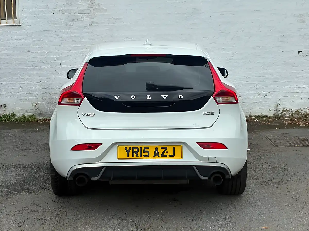 Used 2015 Volvo V40 R-Design White - Interior and Exterior details 9