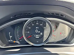 Used 2015 Volvo V40 Se Blue - Interior and Exterior details 4