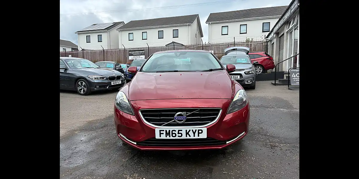 Used 2015 Volvo V40 Se Lux Nav Red - Interior and Exterior details 3